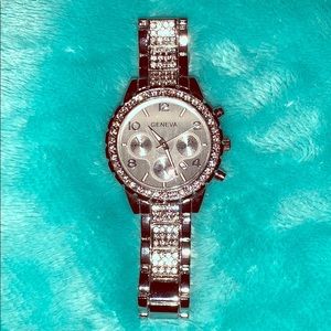 GENEVA SILVER CHRYSTAL WATCH